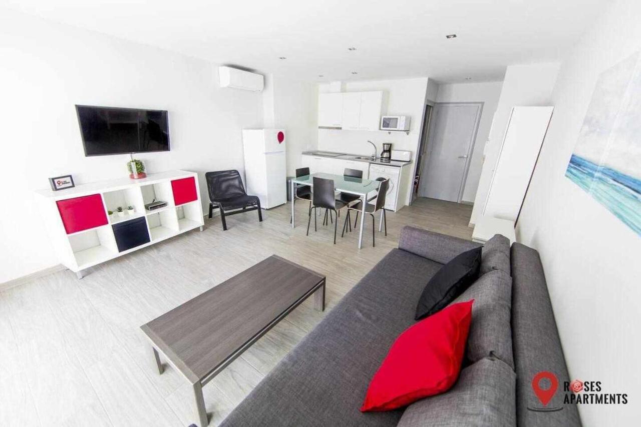 Roses Apartments 2 - Vista Mar Lateral 1Habitacion Luaran gambar